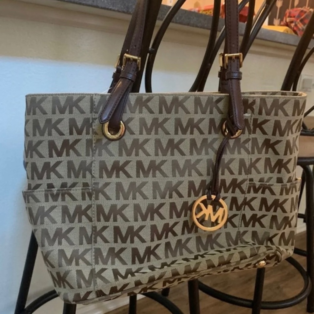 New Michael Kors purse